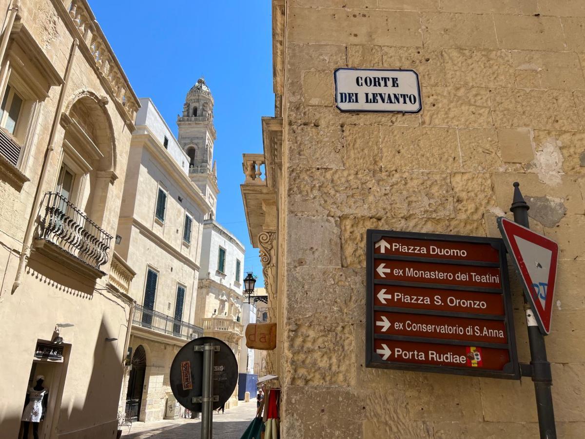 Ai Propilei Del Duomo Luxury Suite Lecce Extérieur photo